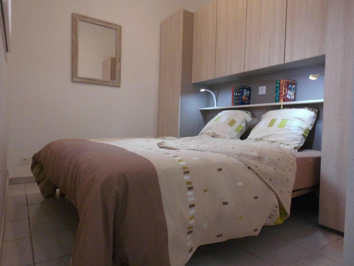 Appartement Rue de Corfou Les Grenadines à Sainte-Marie-la-Mer Extérieur photo